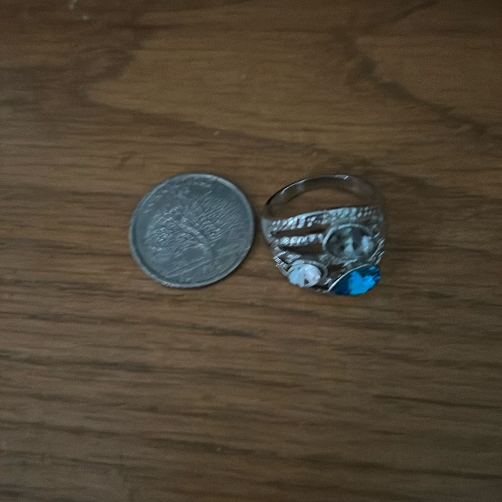 Multi-color ring
